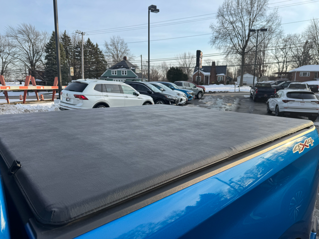 Chevrolet Silverado 1500 4WD Crew Cab 147" Custom 2023