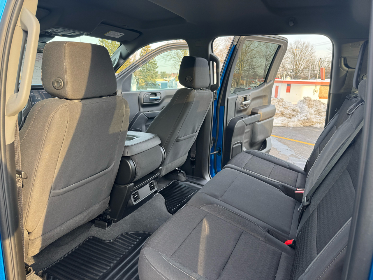 Chevrolet Silverado 1500 4WD Crew Cab 147" Custom 2023