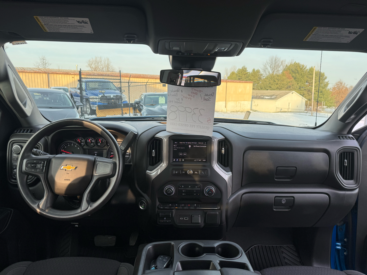 Chevrolet Silverado 1500 4WD Crew Cab 147" Custom 2023