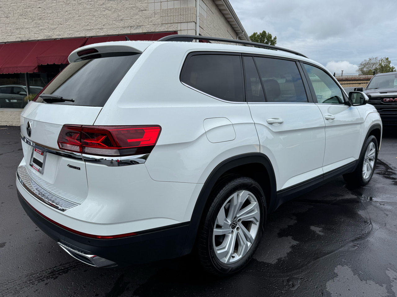 Volkswagen Atlas 2.0T SE w/Technology 4MOTION 2023 Volkswagen Atlas 2.0T SE w/Technology 4MOTION 2023