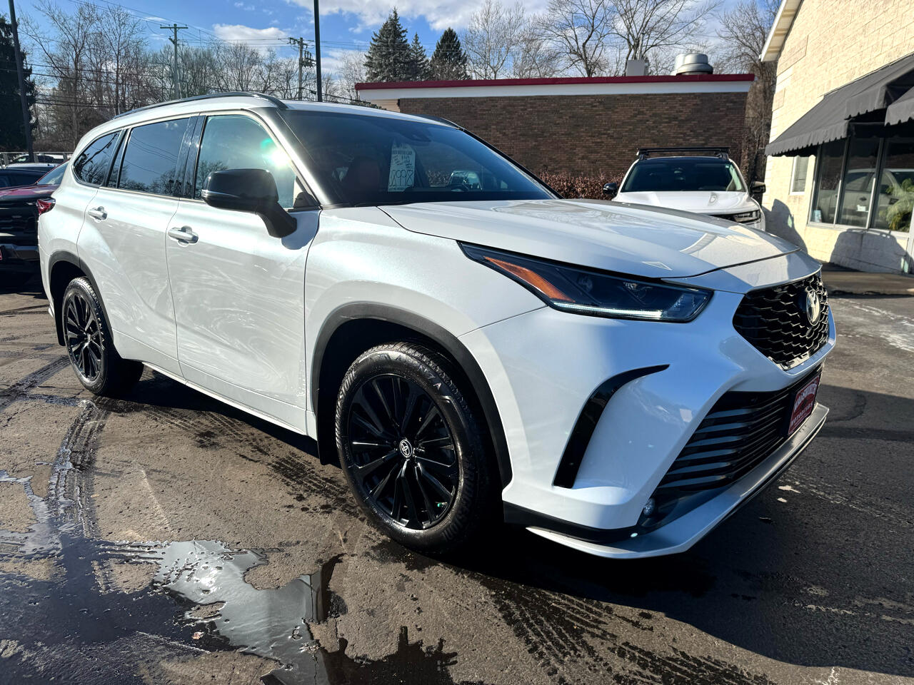 Toyota Highlander XSE 4D SUV AWD 2023