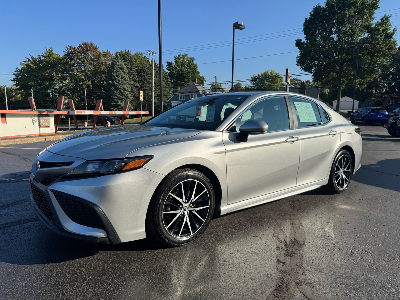 2023 Toyota Camry SE Auto AWD (Natl)
