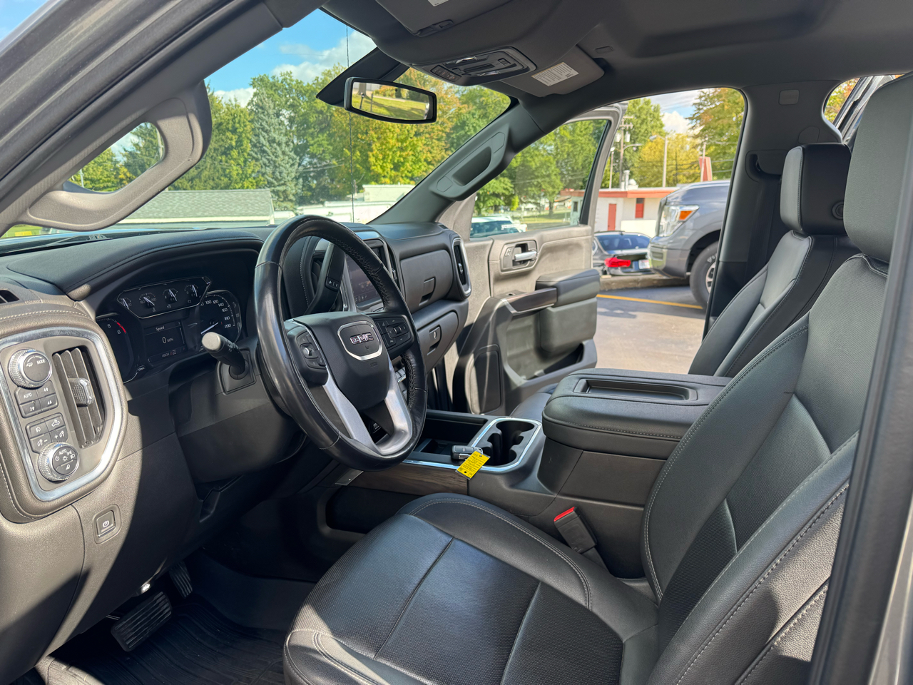 GMC Sierra 1500 Limited 4WD Crew Cab 147" SLT 2022 GMC Sierra 1500 Limited 4WD Crew Cab 147" SLT 2022