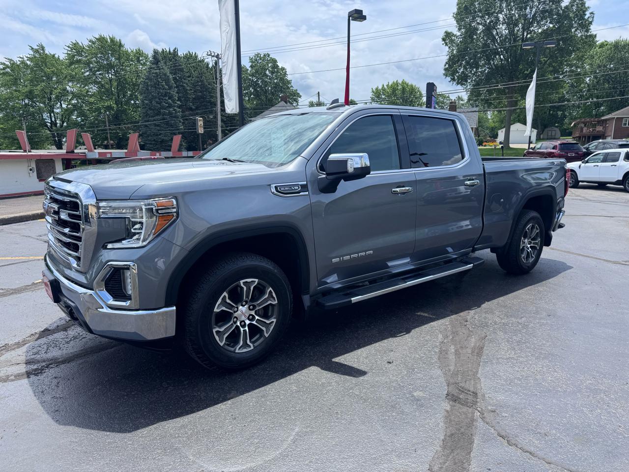 2022 GMC Sierra 1500 Limited 4WD Crew Cab 147" SLT