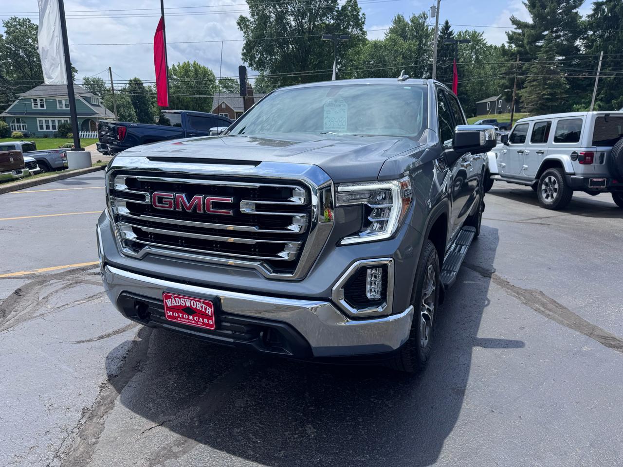 GMC Sierra 1500 Limited 4WD Crew Cab 147" SLT 2022