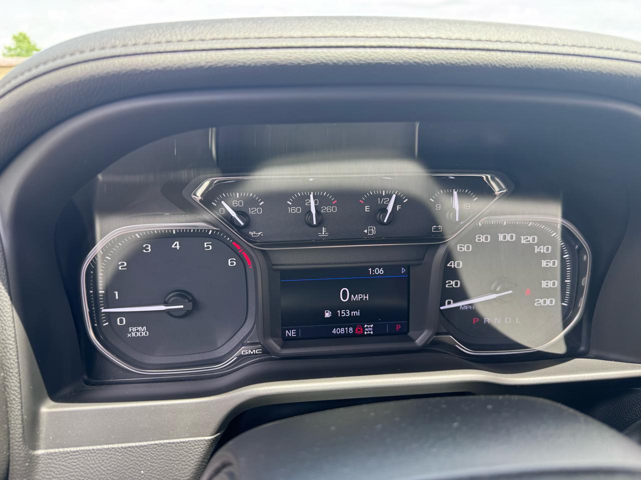 GMC Sierra 1500 Limited 4WD Crew Cab 147" SLT 2022