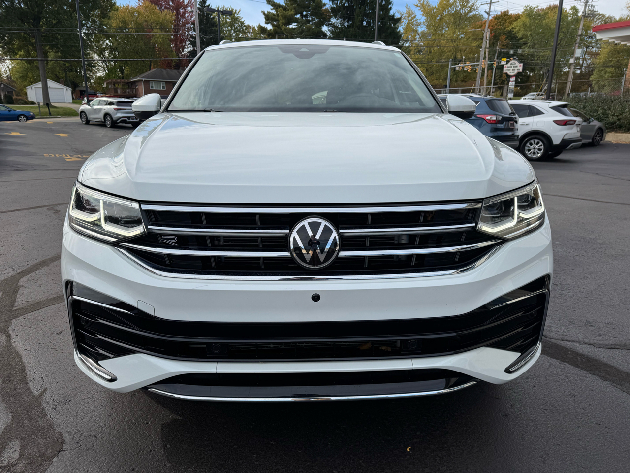 Volkswagen Tiguan 2.0T SEL R-Line 4MOTION 2023 Volkswagen Tiguan 2.0T SEL R-Line 4MOTION 2023