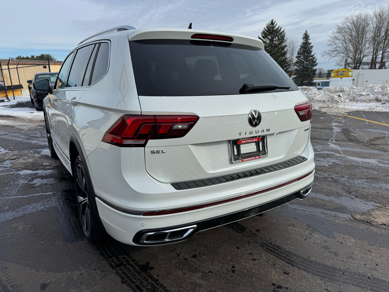 Volkswagen Tiguan 2.0T SEL R-Line 4MOTION 2023