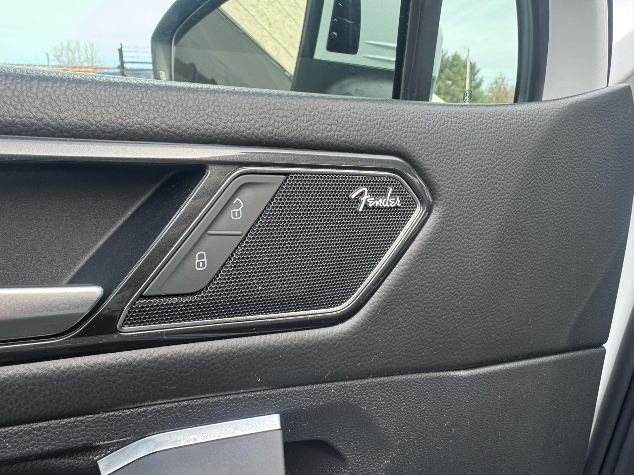 Volkswagen Tiguan 2.0T SEL R-Line 4MOTION 2023