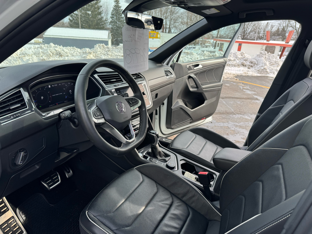 Volkswagen Tiguan 2.0T SEL R-Line 4MOTION 2023