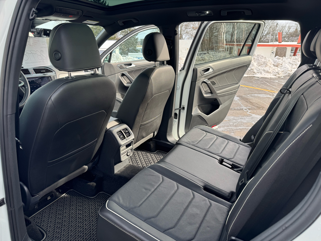 Volkswagen Tiguan 2.0T SEL R-Line 4MOTION 2023