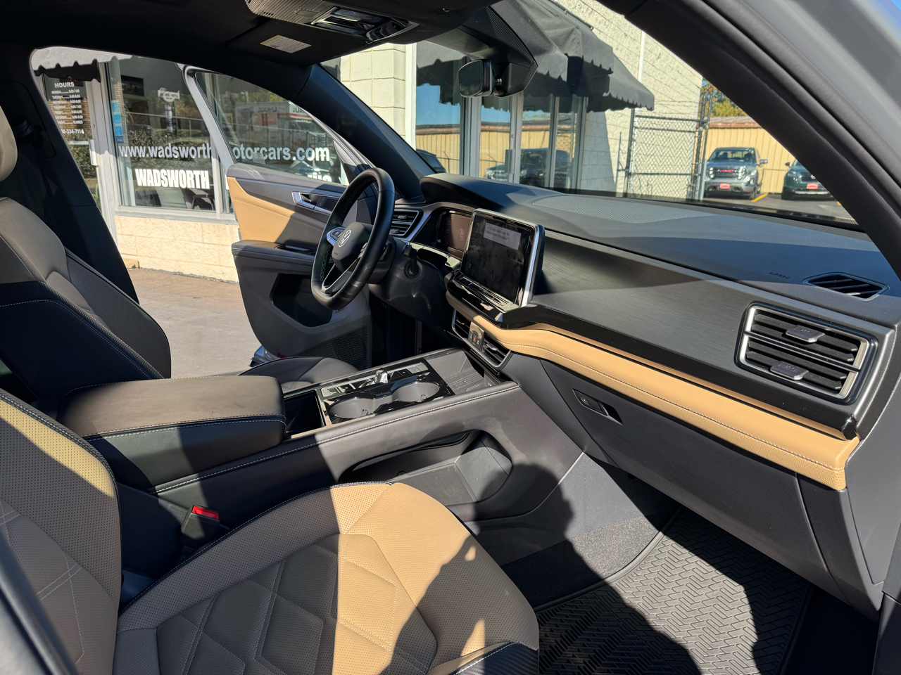 Volkswagen Atlas Cross Sport 2.0T SE w/Technology 4MOTION 2025 Volkswagen Atlas Cross Sport 2.0T SE w/Technology 4MOTION 2025