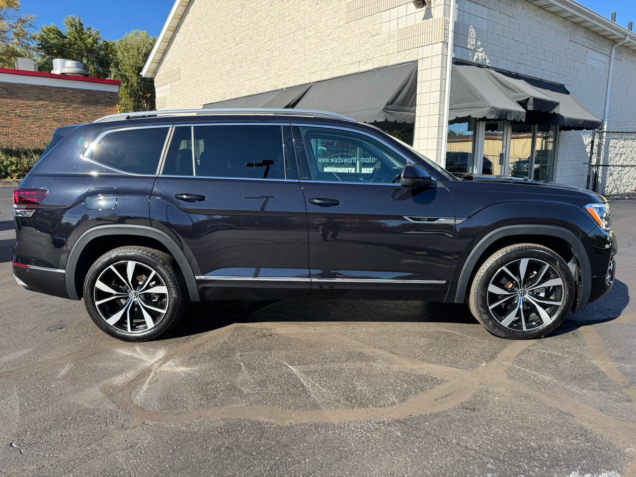 Volkswagen Atlas 2.0T SEL Premium R-Line 4MOTION 2025 Volkswagen Atlas 2.0T SEL Premium R-Line 4MOTION 2025