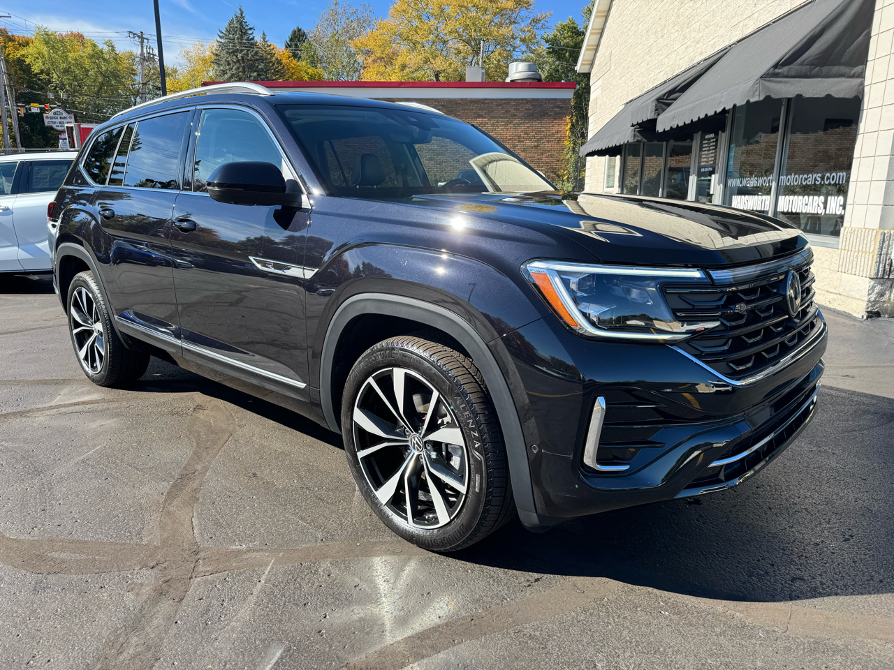 Volkswagen Atlas 2.0T SEL Premium R-Line 4MOTION 2025 Volkswagen Atlas 2.0T SEL Premium R-Line 4MOTION 2025