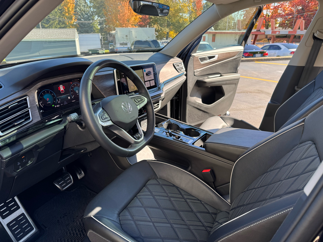 Volkswagen Atlas 2.0T SEL Premium R-Line 4MOTION 2025 Volkswagen Atlas 2.0T SEL Premium R-Line 4MOTION 2025