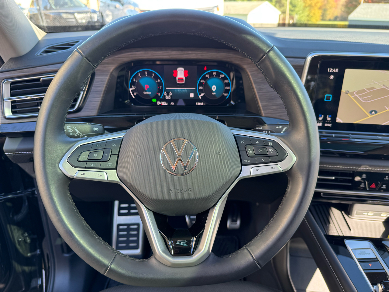 Volkswagen Atlas 2.0T SEL Premium R-Line 4MOTION 2025 Volkswagen Atlas 2.0T SEL Premium R-Line 4MOTION 2025