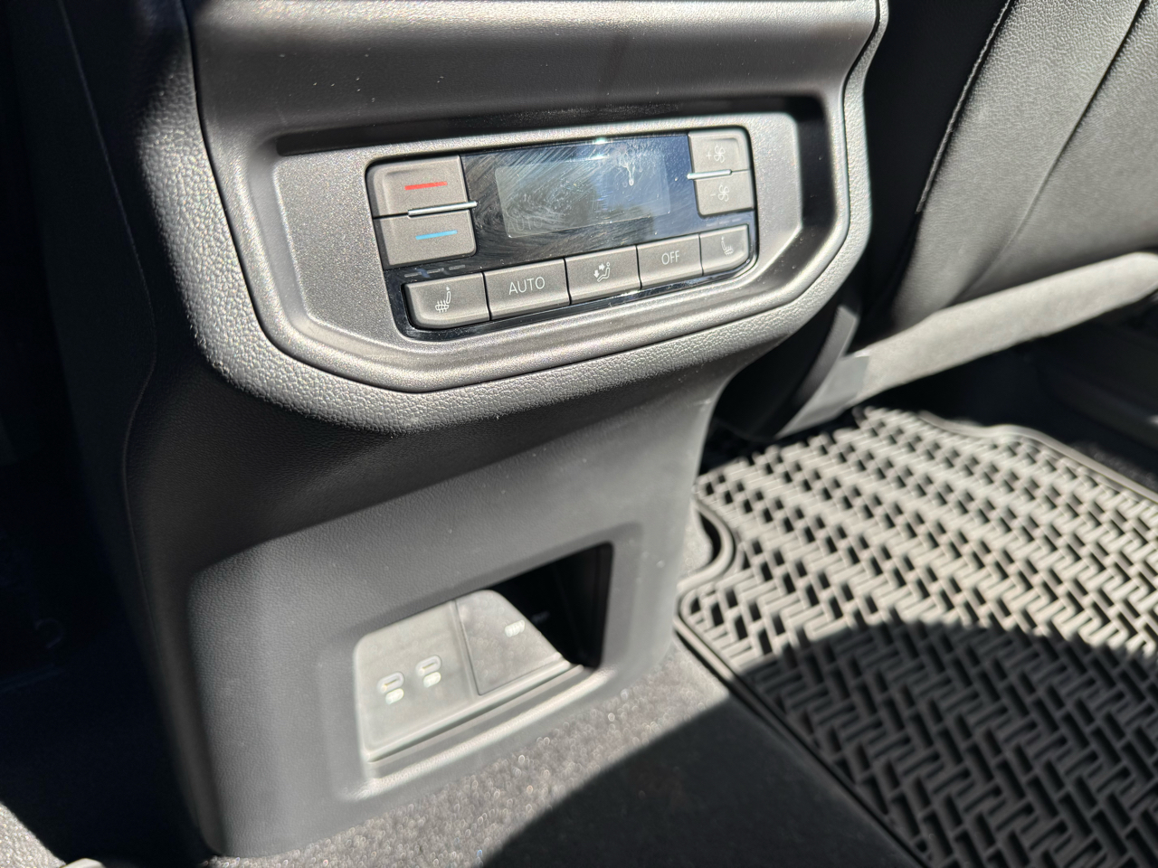 Volkswagen Atlas 2.0T SEL Premium R-Line 4MOTION 2025 Volkswagen Atlas 2.0T SEL Premium R-Line 4MOTION 2025