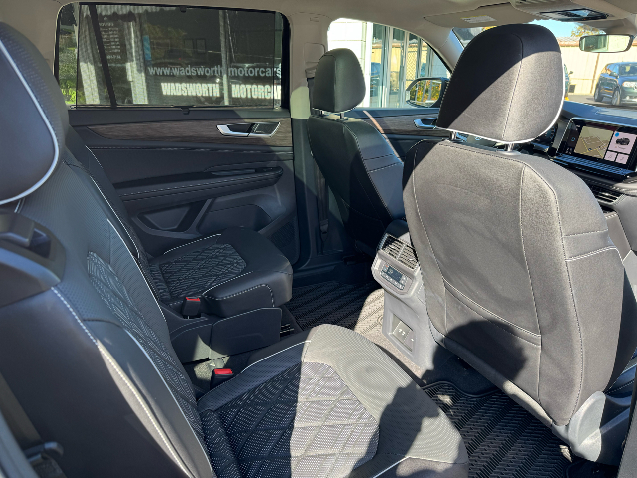 Volkswagen Atlas 2.0T SEL Premium R-Line 4MOTION 2025 Volkswagen Atlas 2.0T SEL Premium R-Line 4MOTION 2025