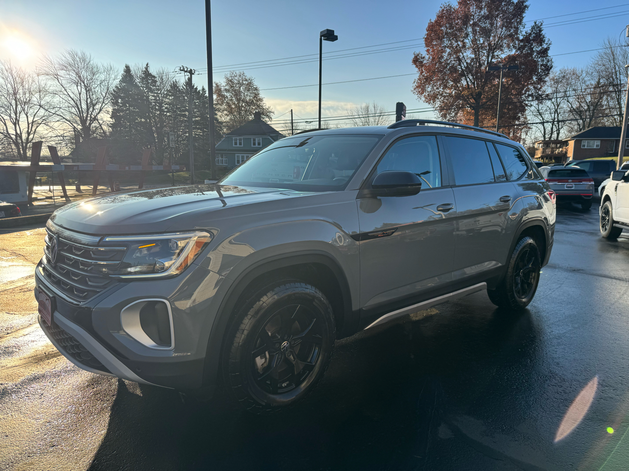 2024 Volkswagen Atlas 2.0T Peak Edition SE w/Technology 4MOTION