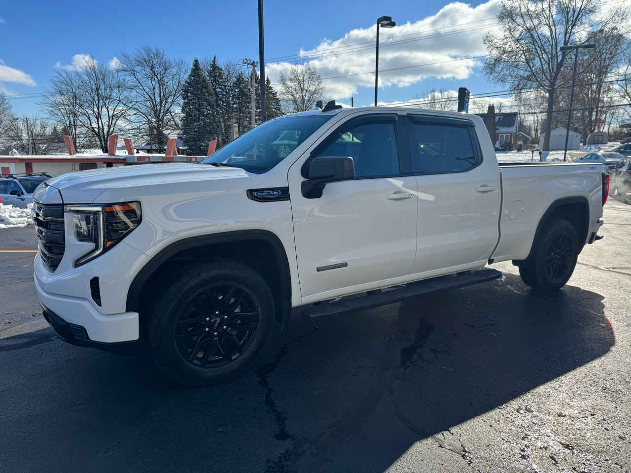 2024 GMC Sierra 1500 4WD Crew Cab 157" Elevation