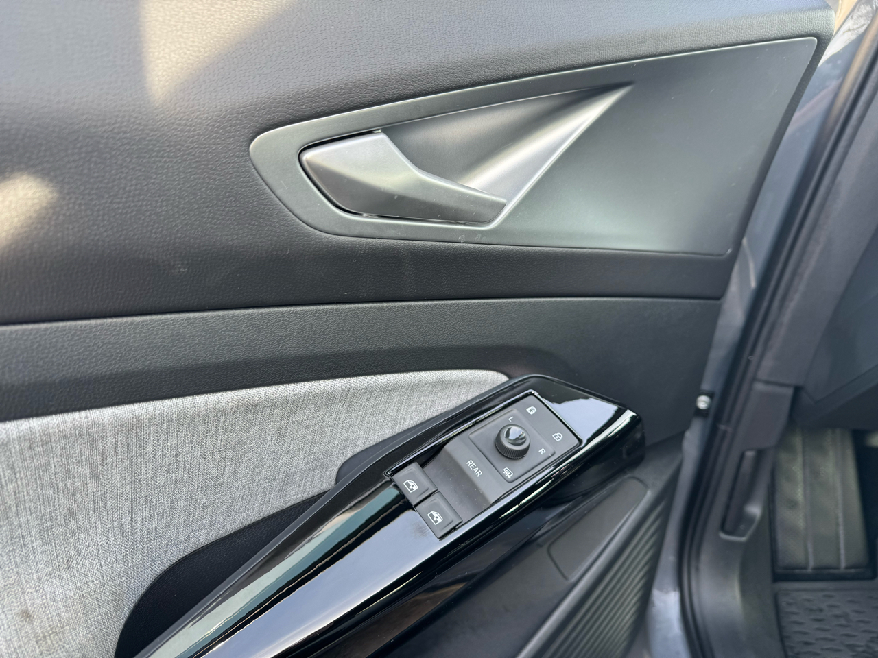 Volkswagen ID.4 Pro AWD 2025