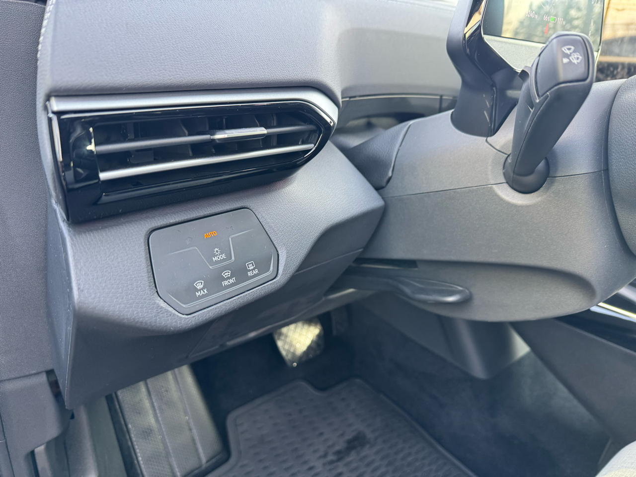 Volkswagen ID.4 Pro AWD 2025