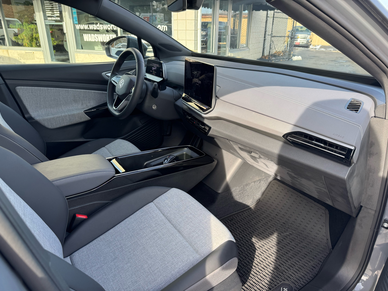 Volkswagen ID.4 Pro AWD 2025