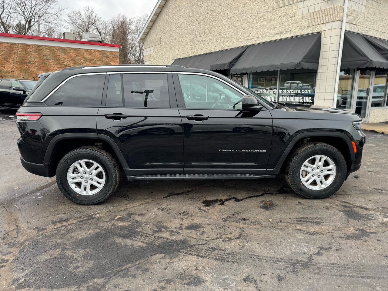 Jeep Grand Cherokee Laredo 4x4 2023
