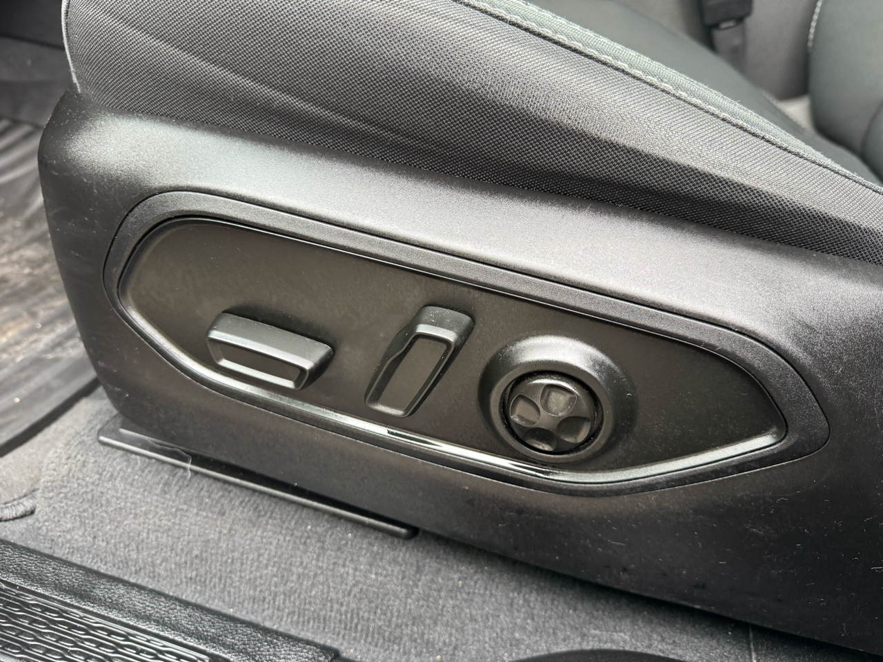 Jeep Grand Cherokee Laredo 4x4 2023