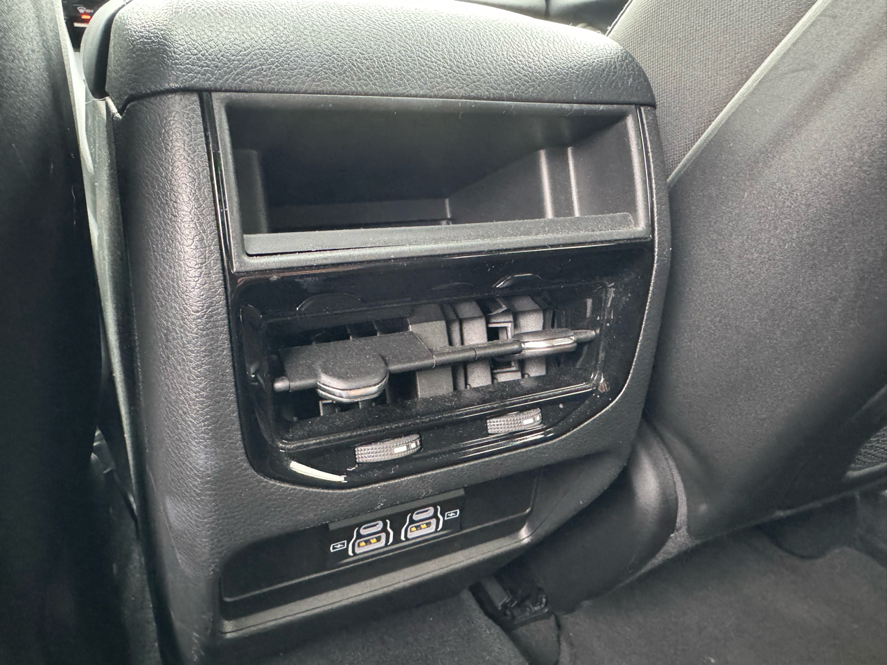 Jeep Grand Cherokee Laredo 4x4 2023