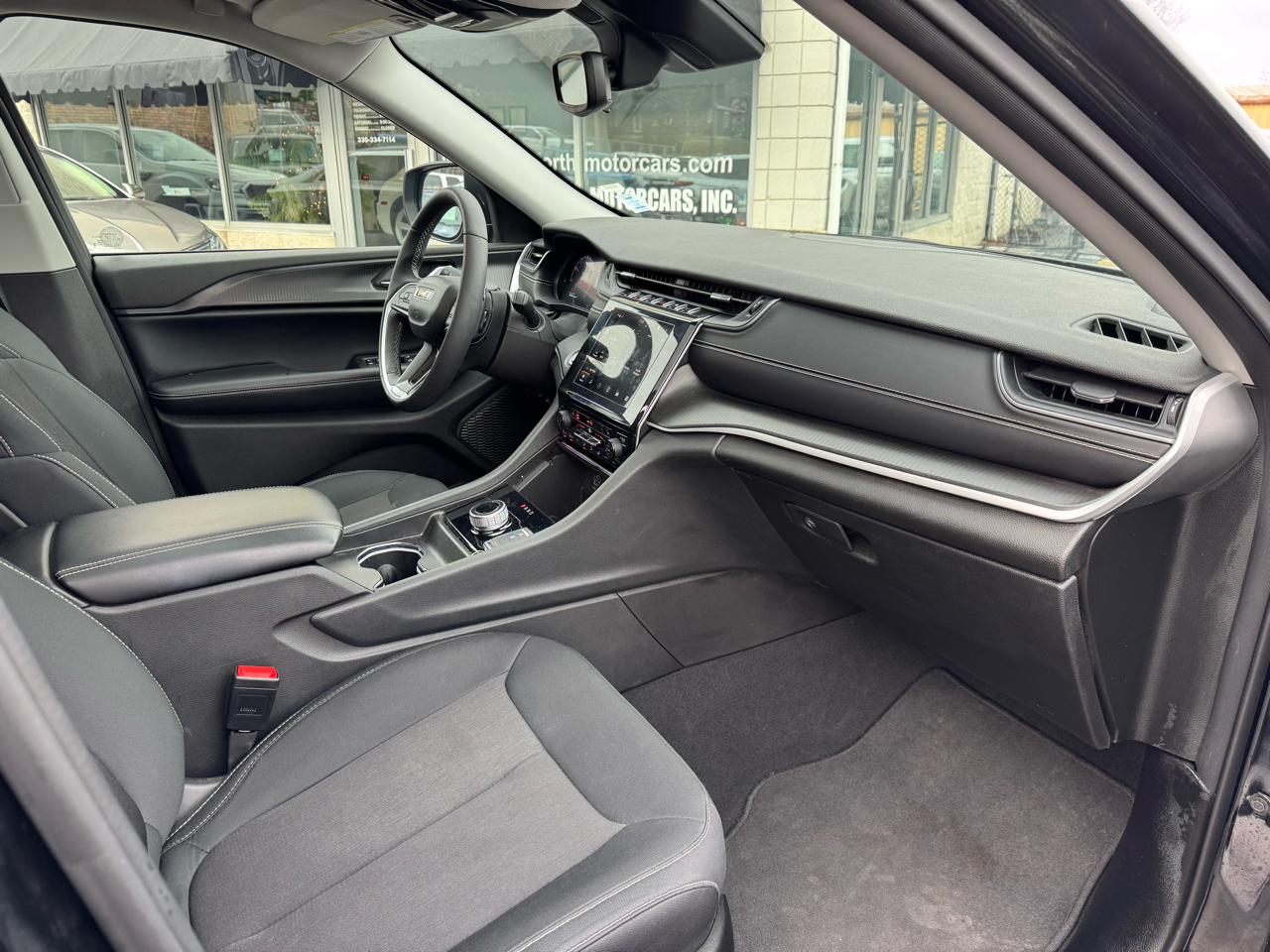 Jeep Grand Cherokee Laredo 4x4 2023