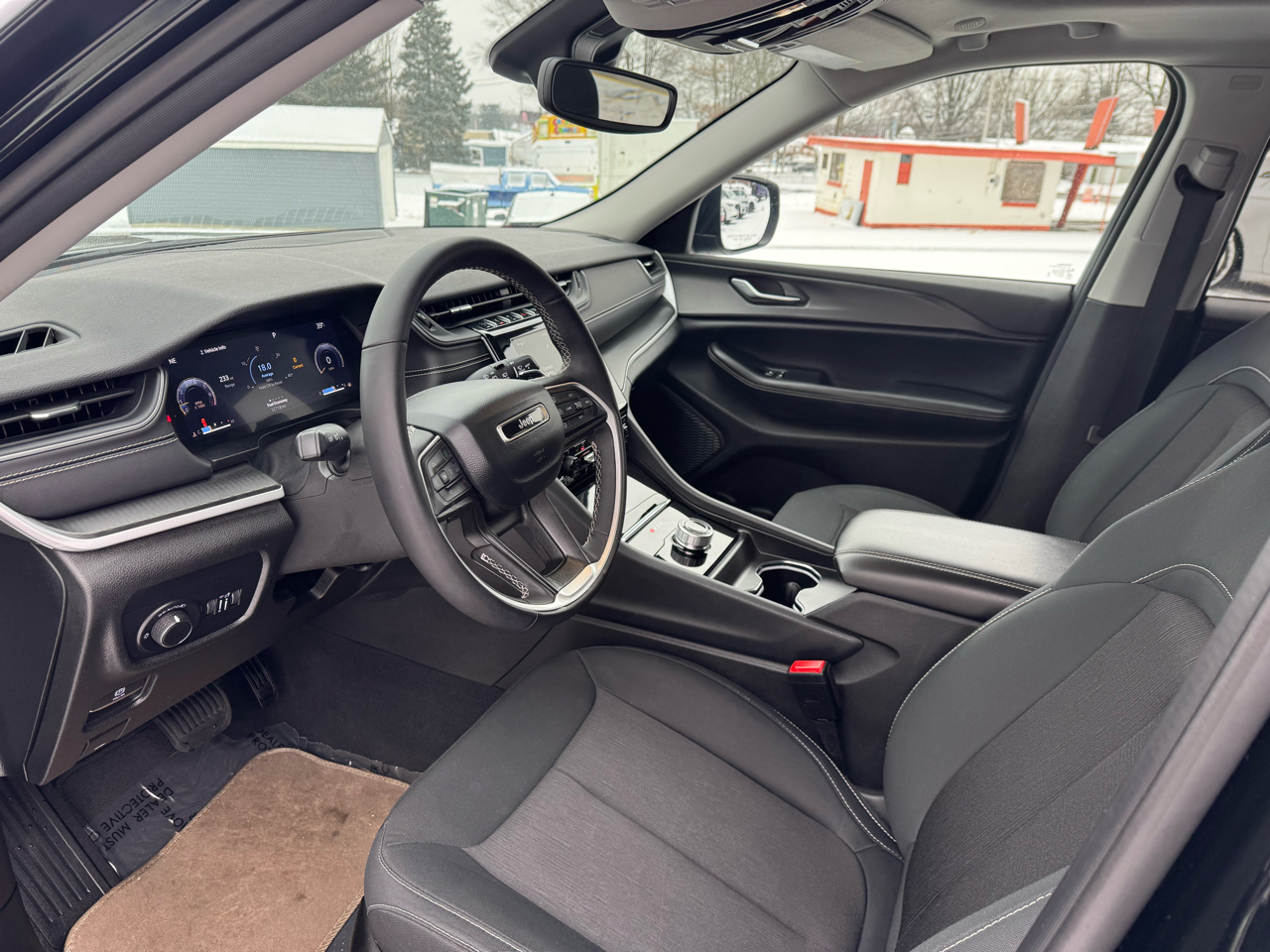 Jeep Grand Cherokee Laredo 4x4 2023