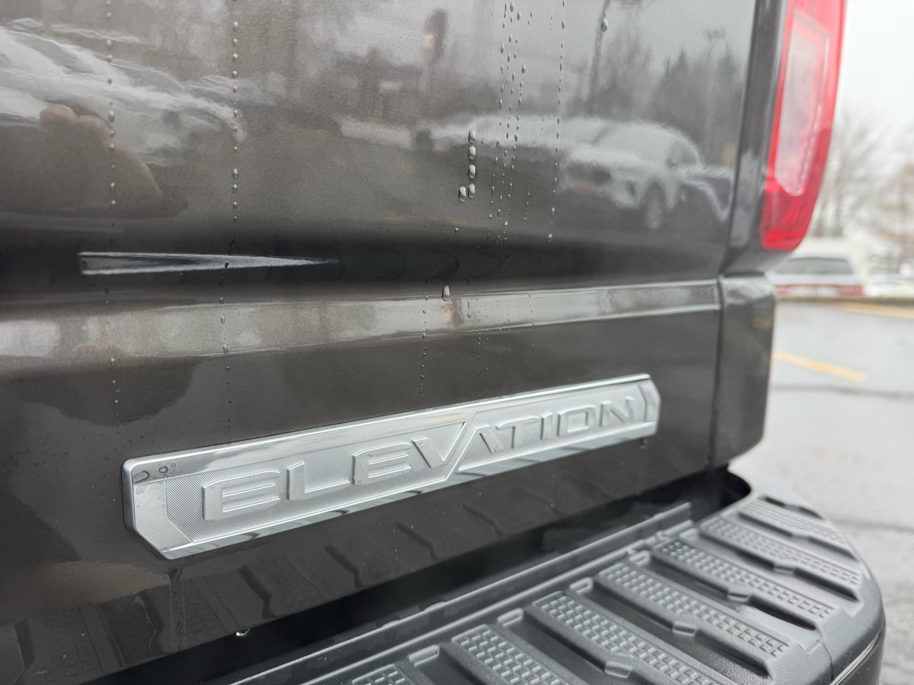 GMC Sierra 1500 Limited 4WD Crew Cab 147" Elevation 2022