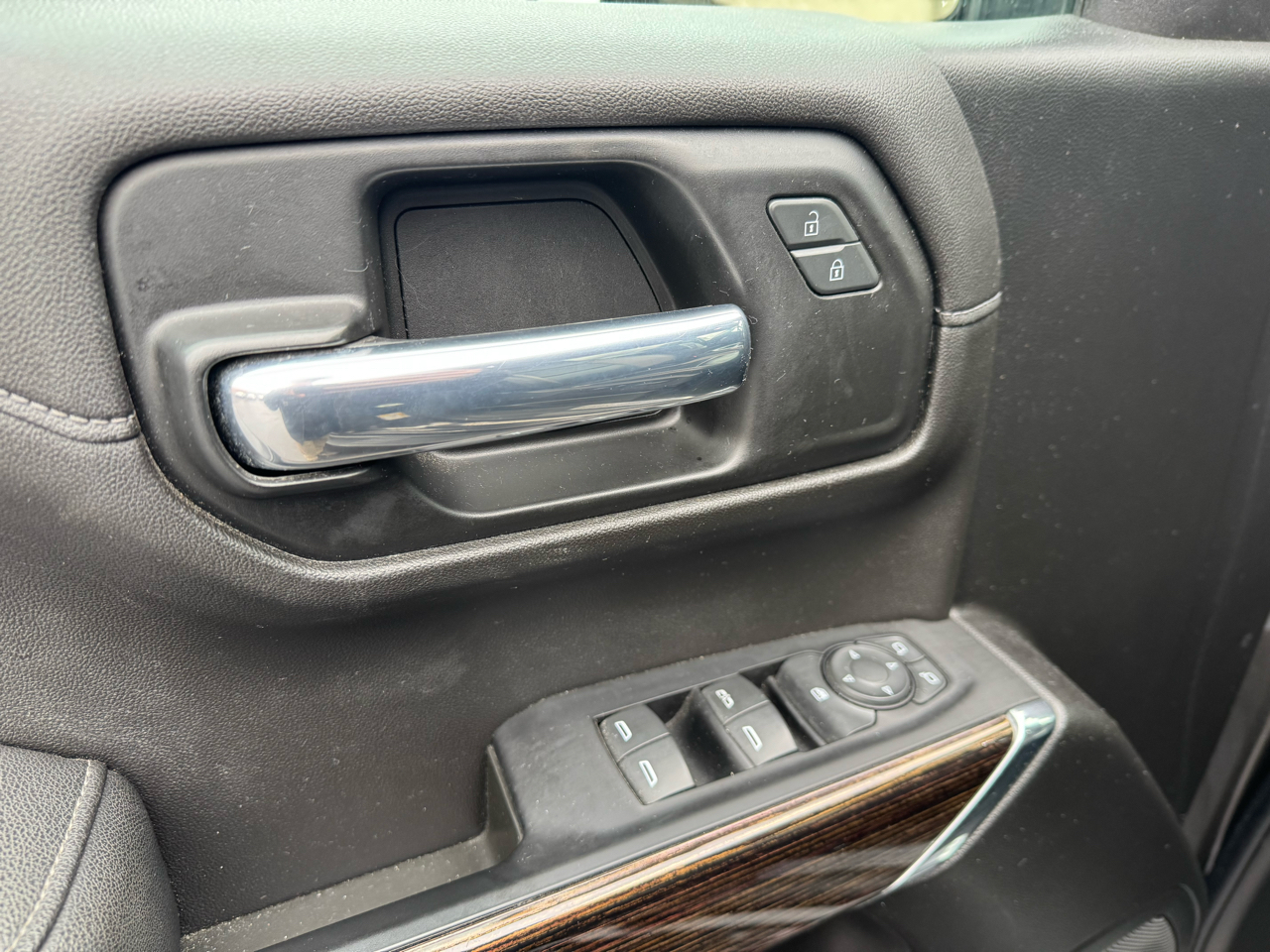 GMC Sierra 1500 Limited 4WD Crew Cab 147" Elevation 2022