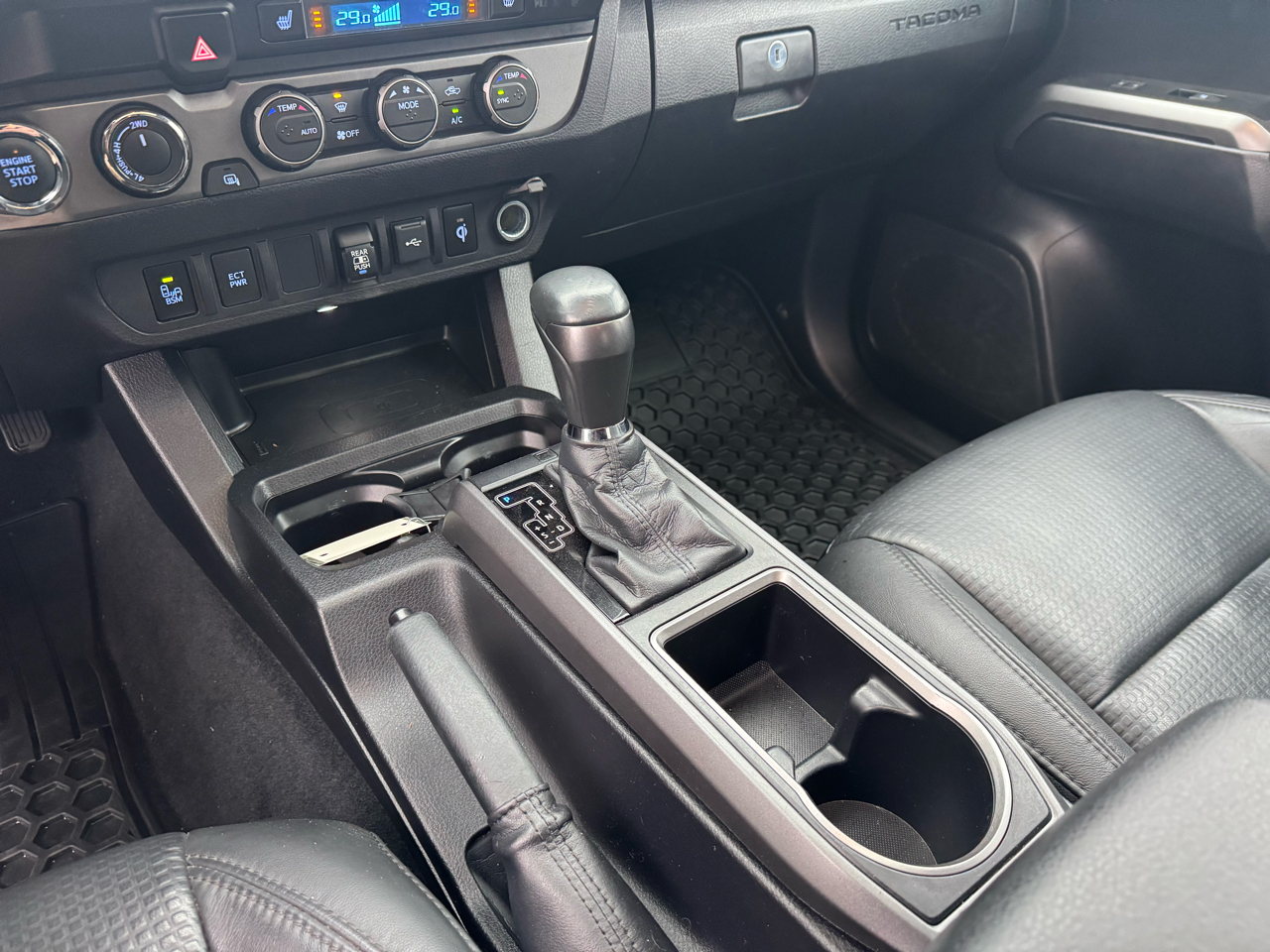 Toyota Tacoma 4WD TRD Sport Double Cab 6' Bed AT (Natl) 2021