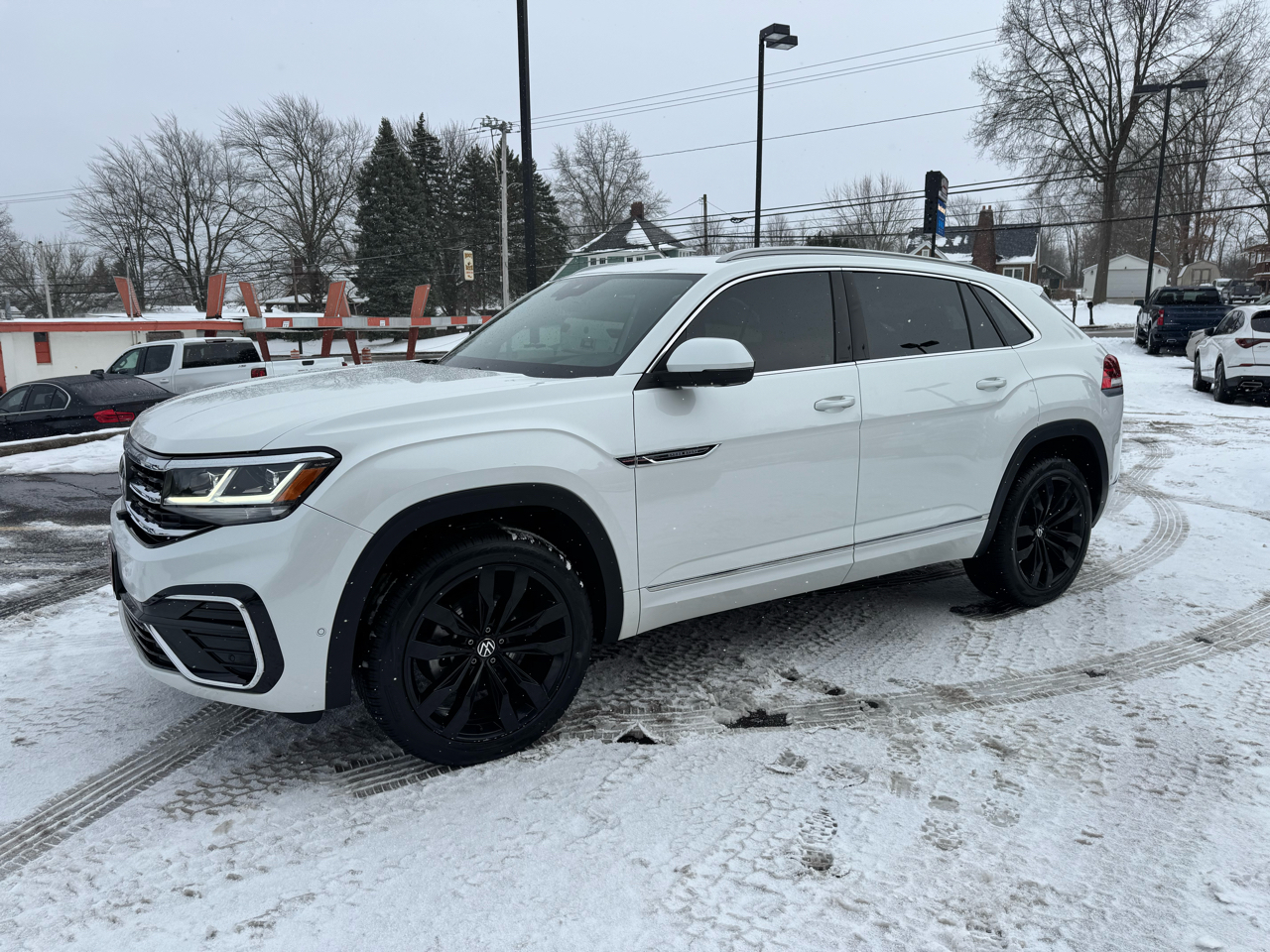 Volkswagen Atlas Cross Sport 3.6L V6 SEL Premium R-Line 4MOTION 2021