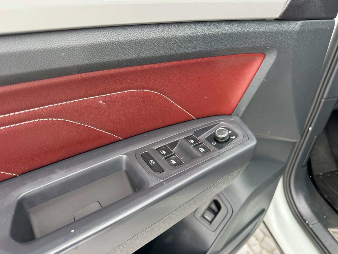 Volkswagen Atlas Cross Sport 3.6L V6 SEL Premium R-Line 4MOTION 2021