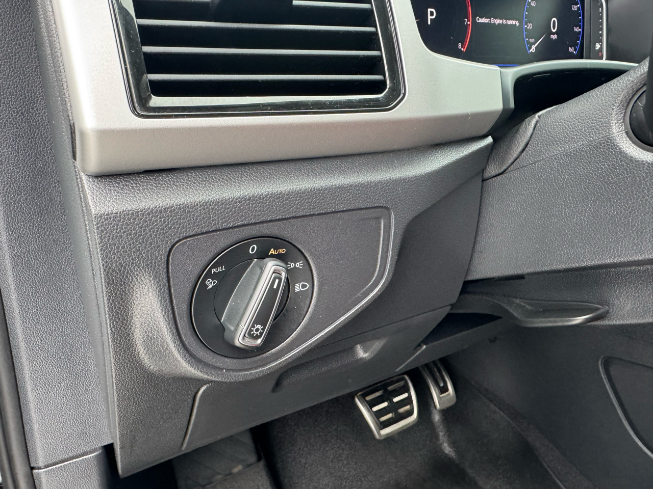 Volkswagen Atlas Cross Sport 3.6L V6 SEL Premium R-Line 4MOTION 2021