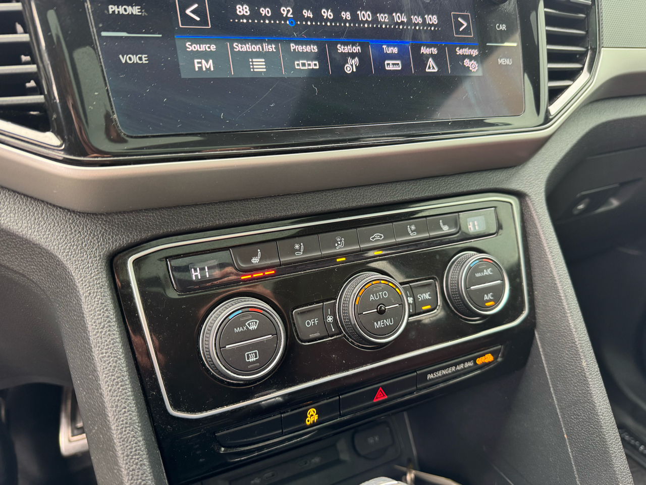 Volkswagen Atlas Cross Sport 3.6L V6 SEL Premium R-Line 4MOTION 2021