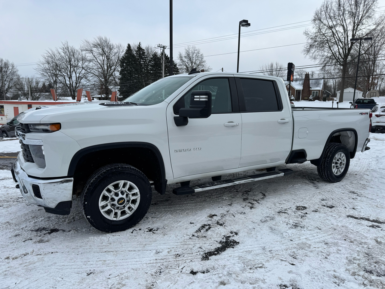 2024 Chevrolet Silverado 2500HD 4WD Crew Cab 172" LT