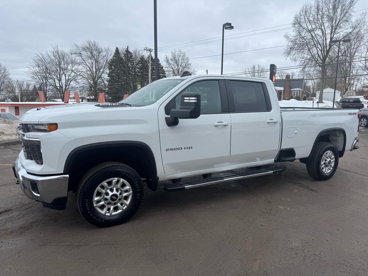 2024 Chevrolet Silverado 2500HD 4WD Crew Cab 172" LT