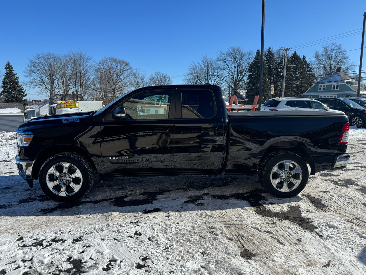 RAM 1500 Big Horn 4x4 Quad Cab 6'4" Box 2022