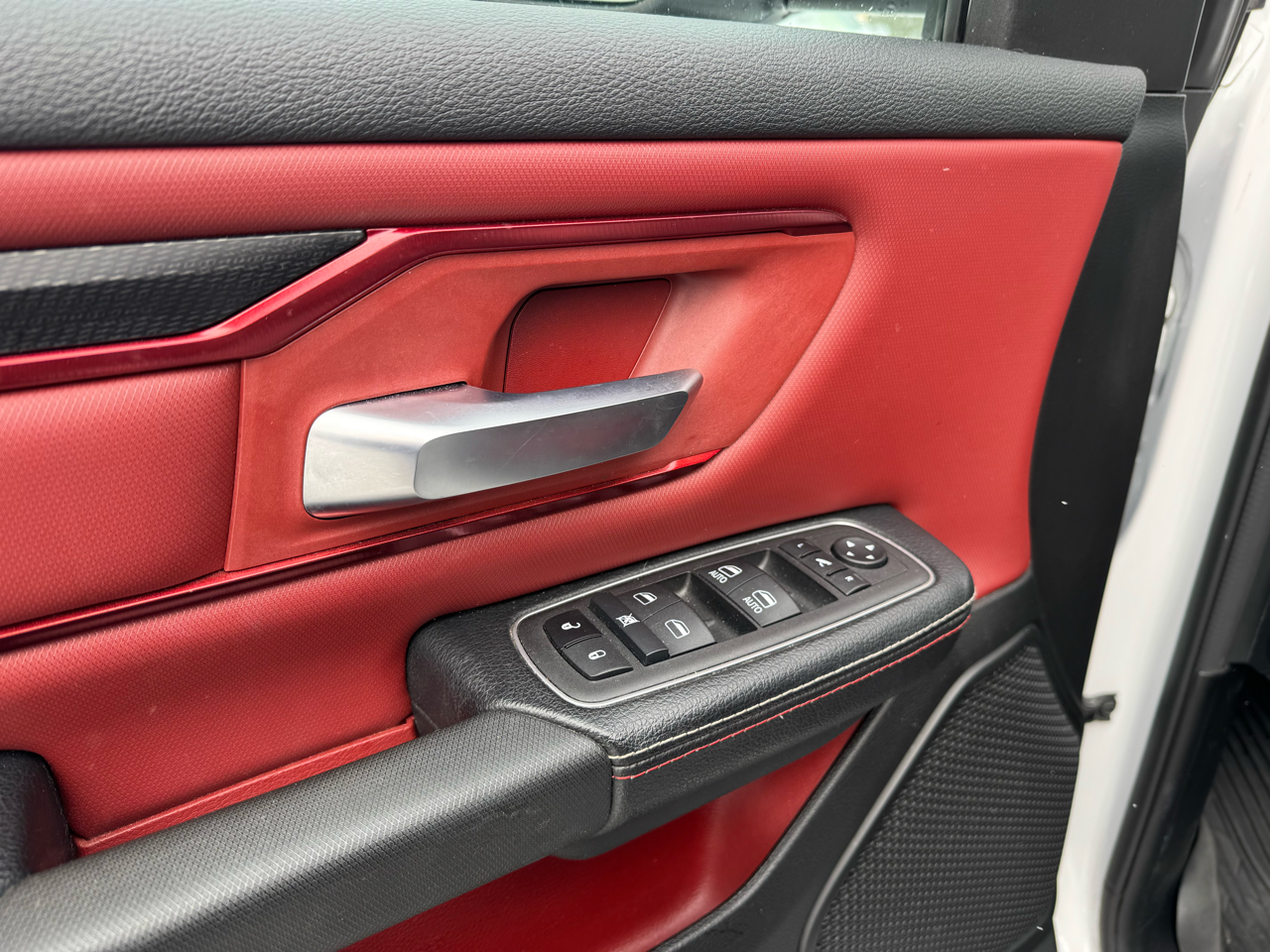 RAM 1500 Rebel Crew Cab 4WD 2023