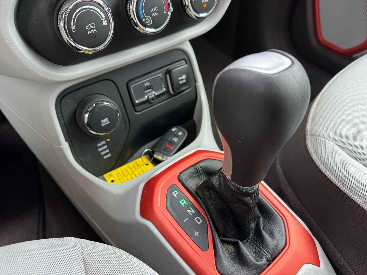 Jeep Renegade 4WD 4dr Latitude 2016