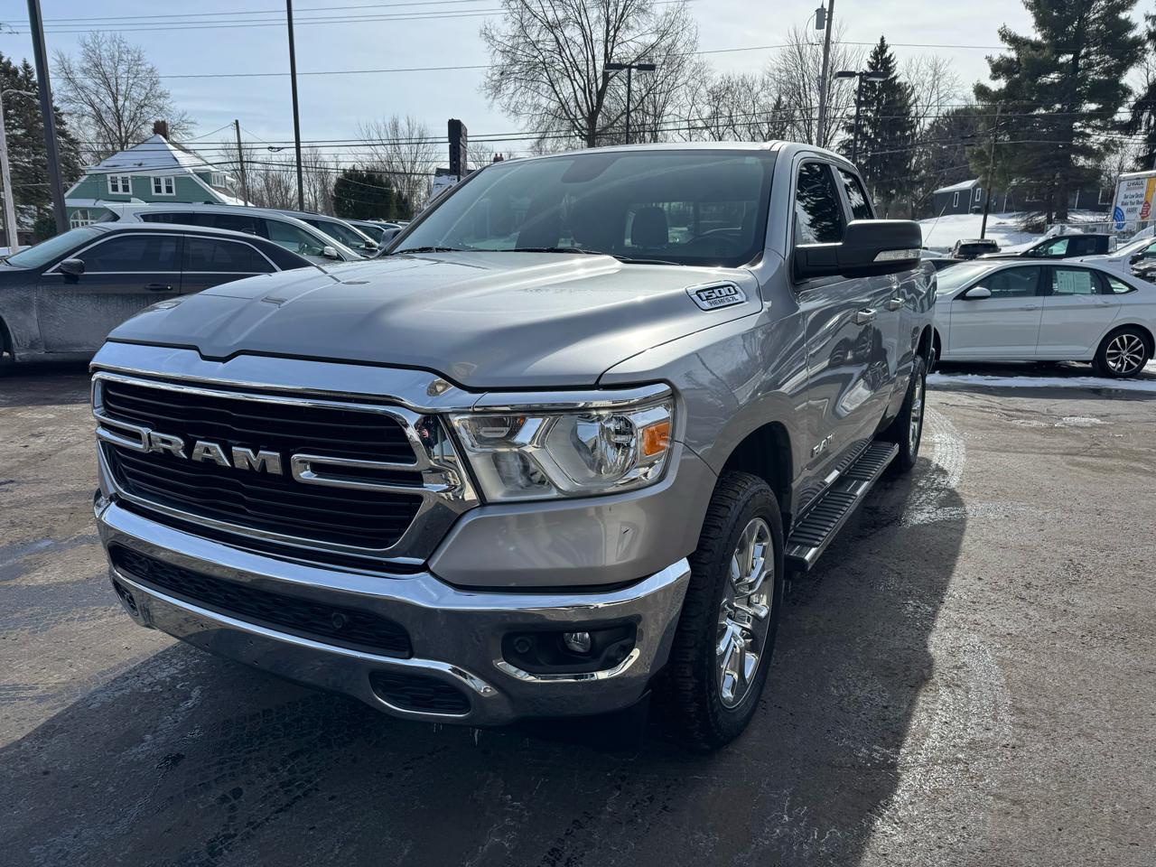 RAM 1500 Big Horn 4x4 Quad Cab 6'4" Box 2021