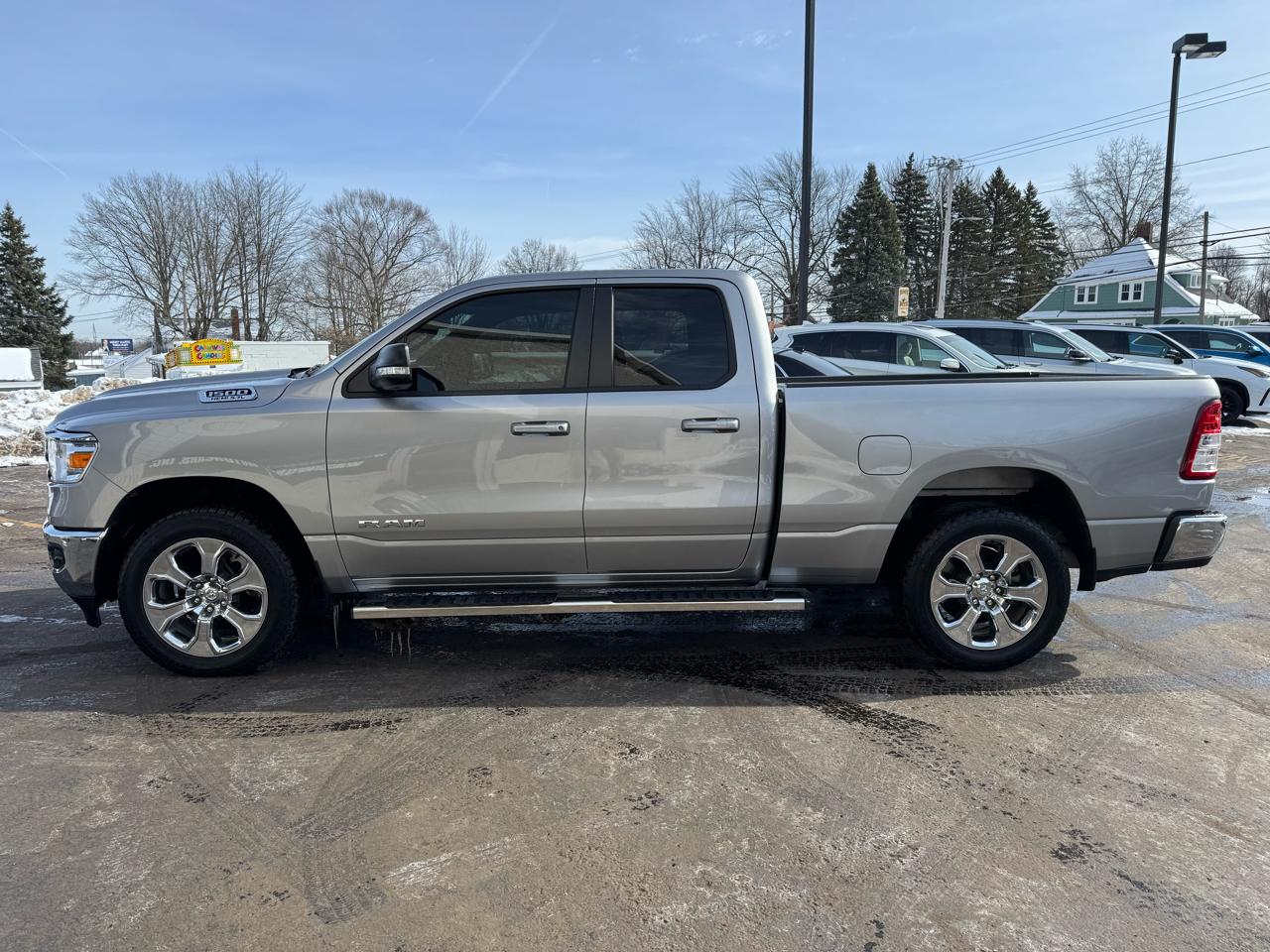 RAM 1500 Big Horn 4x4 Quad Cab 6'4" Box 2021