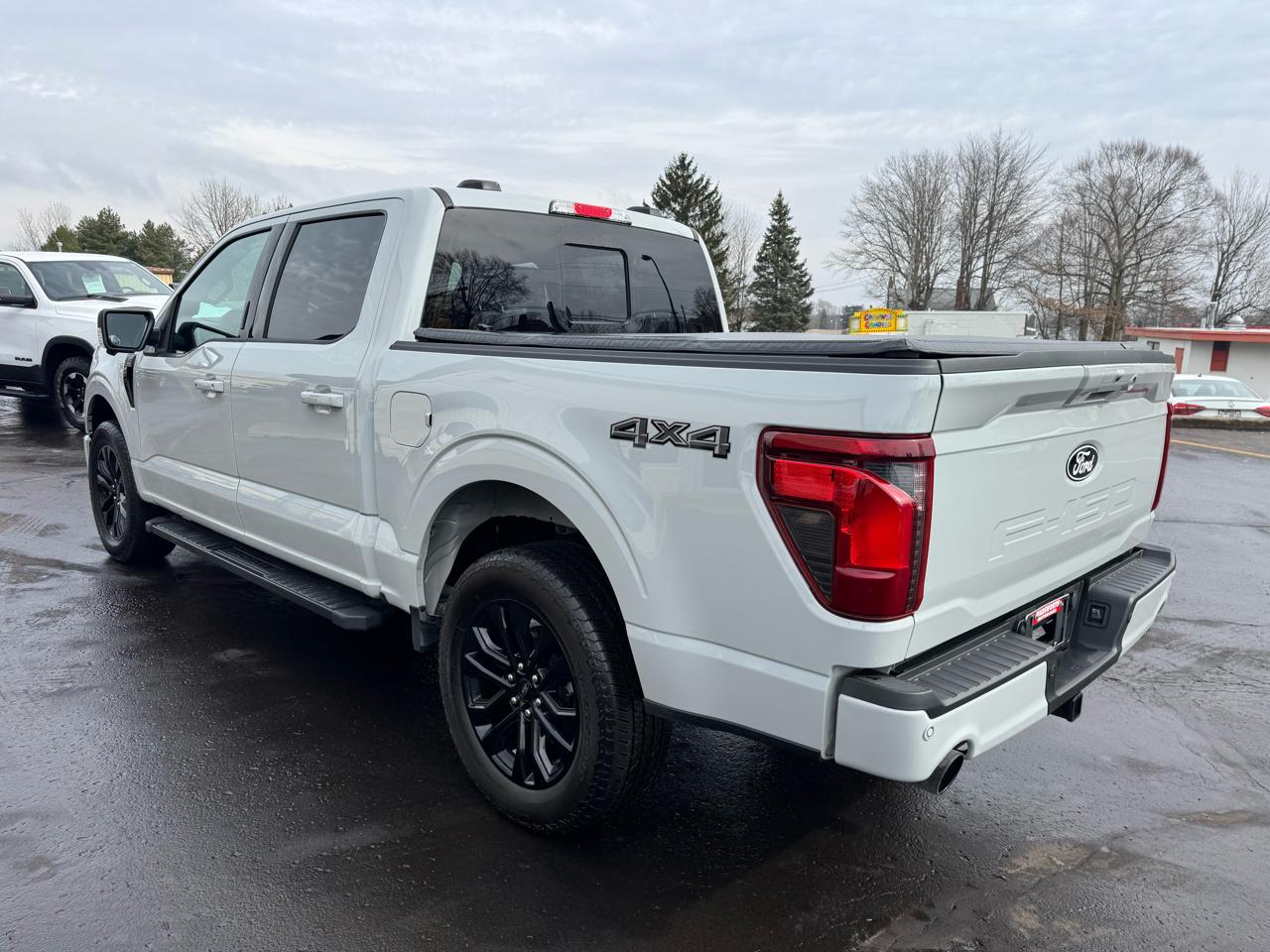 Ford F-150 XLT 4WD SuperCrew 5.5' Box 2024