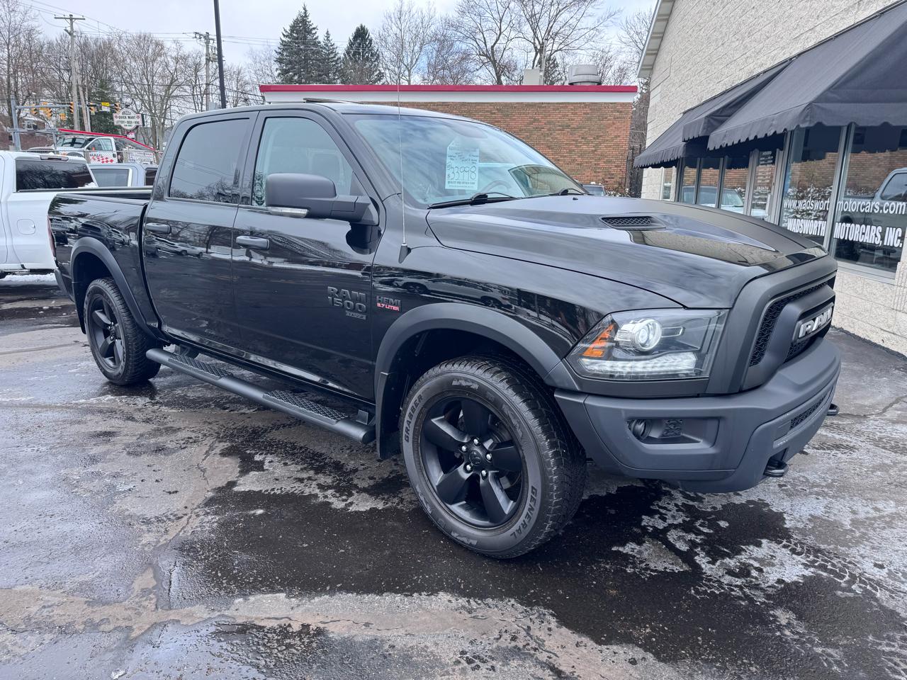 RAM 1500 Classic Warlock 4x4 Crew Cab 5'7" Box 2020