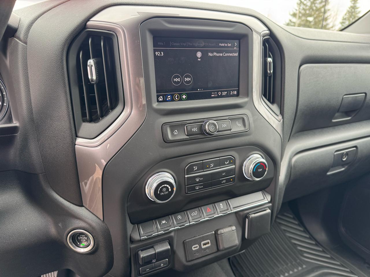 GMC Sierra 1500 4WD Crew Cab 157" Pro 2024