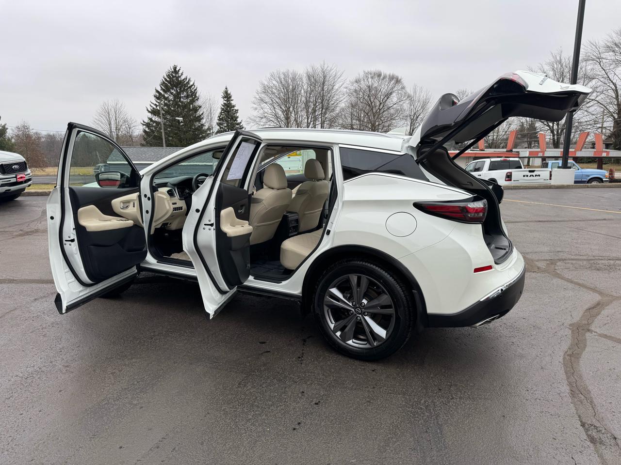 Nissan Murano AWD Platinum 2023